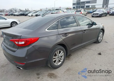 2015 Hyundai Sonata Se z USA, uszkodzony, nr VIN 5NPE24AF3FH242626